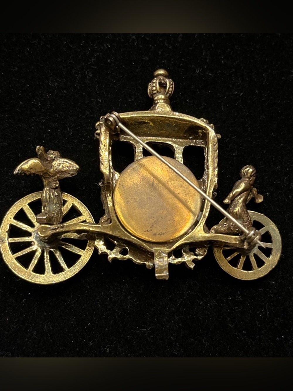 Vintage Gold-Tone Carriage Brooch with Red Rose Dial - Picture 2 of 7